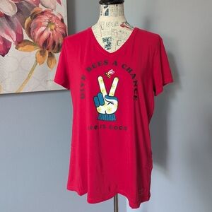 Life Is Good Women's Red Crusher Lite Vee Tee - Give Bees a Chance - Large